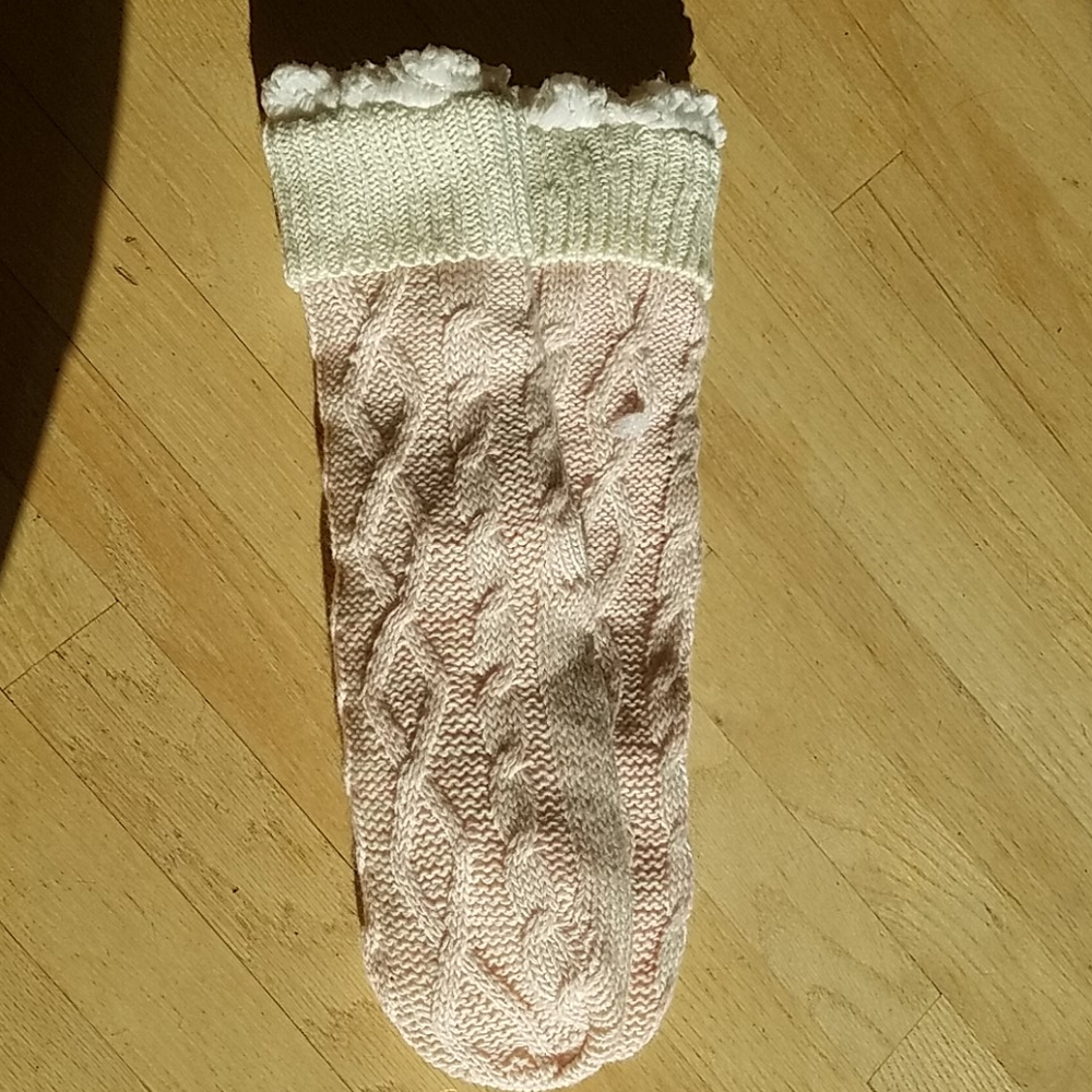 Jane & Bleecker fuzzy slipper socks